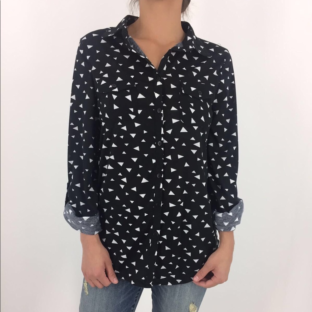 🎉Host Pick🎉🌷BUTTON-DOWN SHIRT🌷
